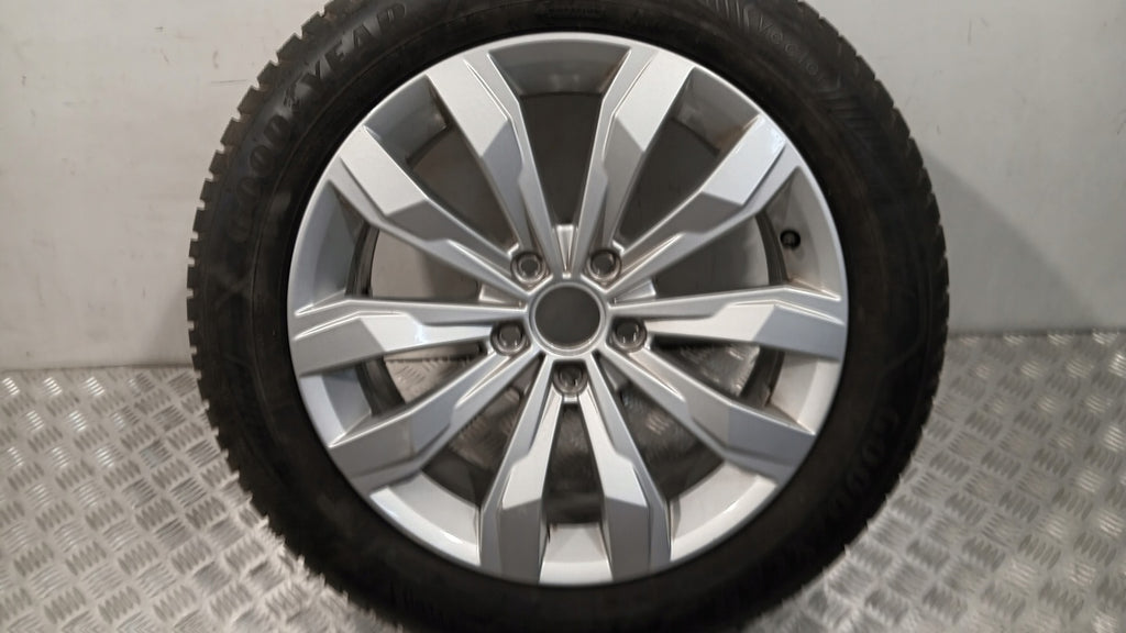 1x Alufelge 17 Zoll 7.0" 5x112 45ET Glanz Silber 2GA601025A VW T-Roc Rim Wheel FEL3708623270fk
