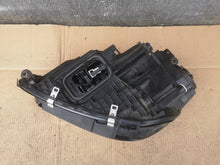 Laden Sie das Bild in den Galerie-Viewer, Frontscheinwerfer Mercedes-Benz X167 A1679068607 Rechts Scheinwerfer Headlight SCH5732588430pg