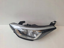 Load image into Gallery viewer, Frontscheinwerfer Hyundai I20 II 92101-C8000 Links Scheinwerfer Headlight