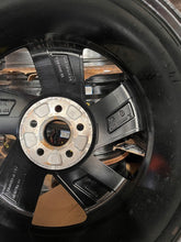 Laden Sie das Bild in den Galerie-Viewer, 1x Alufelge 17 Zoll 7.5" 5x112 51ET Glanz Schwarz 2G0601025AB VW I Rim Wheel FEL7981545470uf