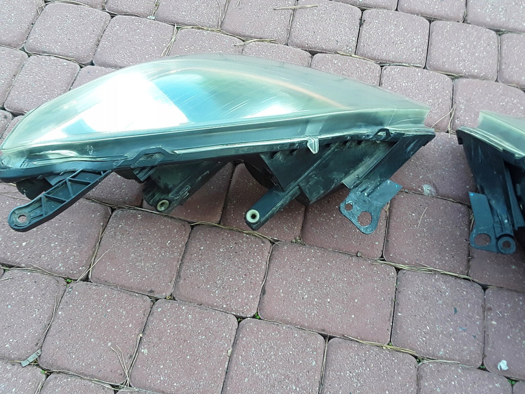 Frontscheinwerfer Opel Zafira B Ein Stück (Rechts oder Links) Headlight