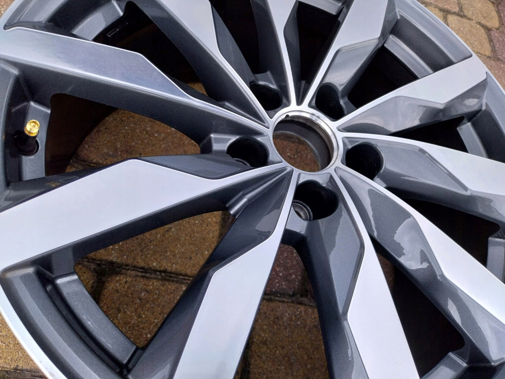 1x Alufelge 18 Zoll 8.0" 5x112 40ET Glanz Silber 8W0601025FJ Audi A4 Rim Wheel FEL2320467022ye