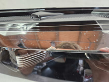 Laden Sie das Bild in den Galerie-Viewer, Frontscheinwerfer VW Touran 5TB941081A LED Links Scheinwerfer Headlight