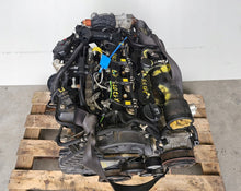 Laden Sie das Bild in den Galerie-Viewer, Motor Opel Astra J A17DTS 1.7 CDTI 131PS 96kW 1TKm 2012 Diesel Engine Unkomplett MOT9858550437he