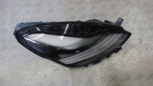 Laden Sie das Bild in den Galerie-Viewer, Frontscheinwerfer Tesla Y 1514953-00-D LED Rechts Scheinwerfer Headlight