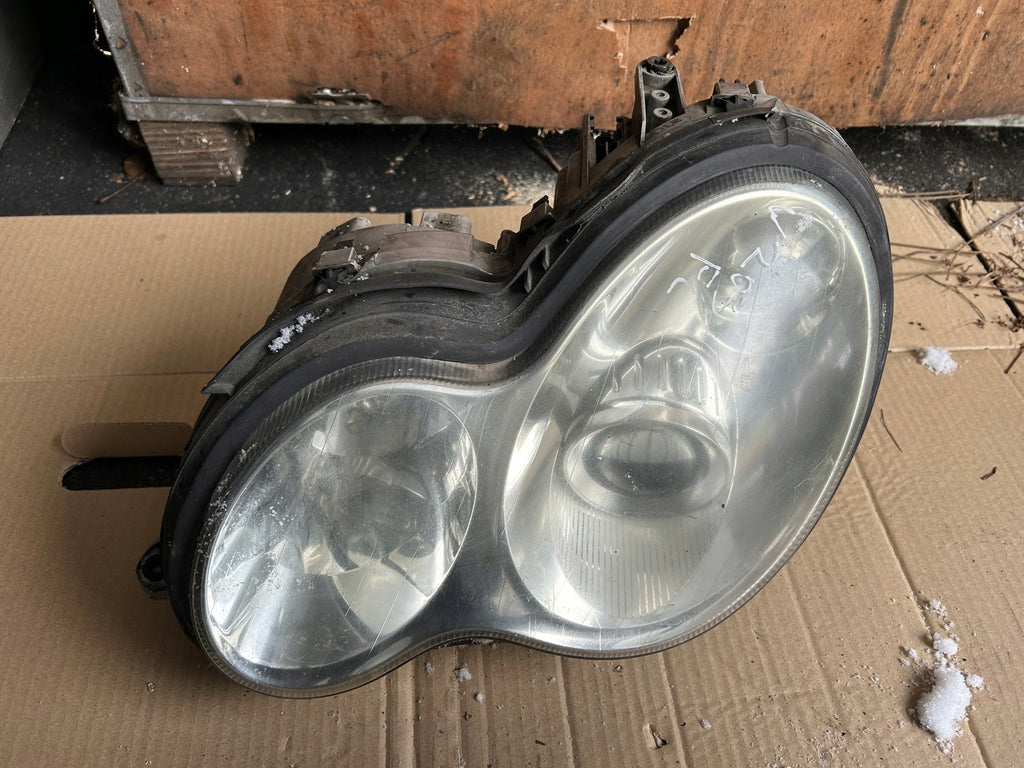 Frontscheinwerfer Mercedes-Benz W203 189WE4F169WE1D 1307329088 Xenon Links SCH1181097465fa