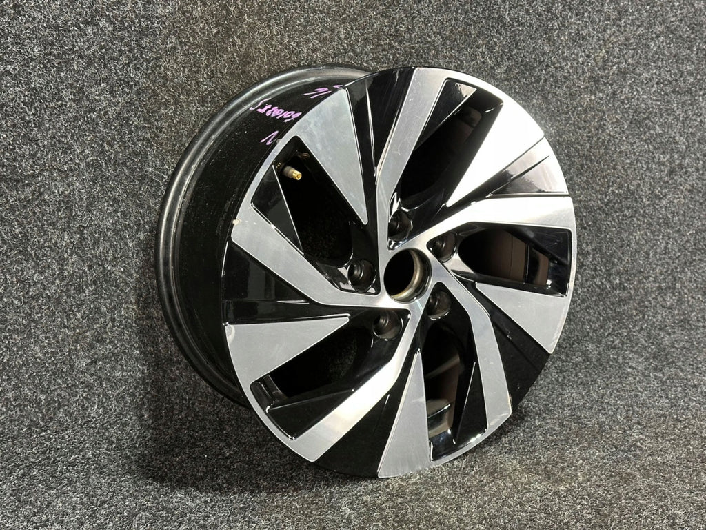 1x Alufelge 18 Zoll 3J0601025S VW Passat Rim Wheel FEL7262276240wd
