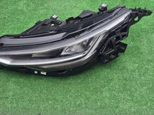 Laden Sie das Bild in den Galerie-Viewer, Frontscheinwerfer VW Golf VIII 5H1941005A Links Scheinwerfer Headlight SCH7886863584pb