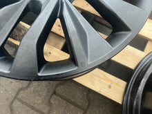 Laden Sie das Bild in den Galerie-Viewer, 1x Alufelge 19 Zoll 7.0" 5x114.3 38ET Rim Wheel FEL8375197068ln