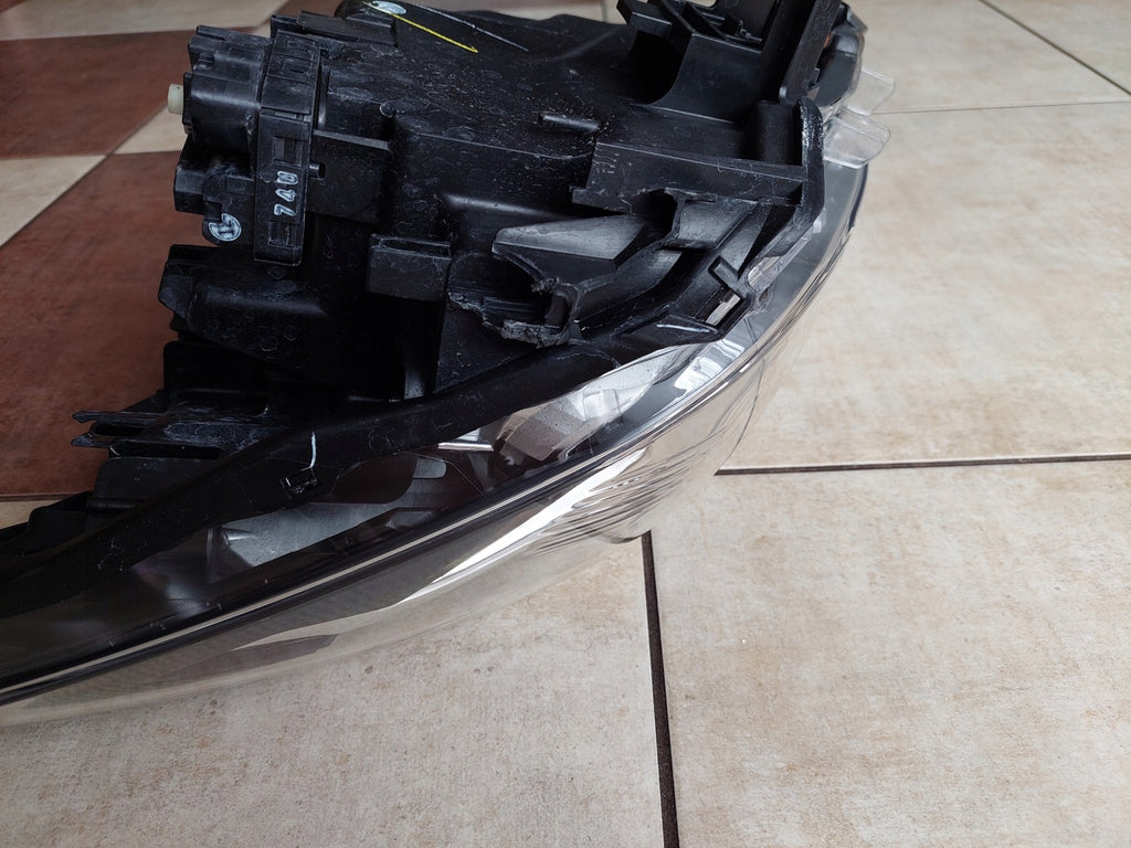 Frontscheinwerfer Mazda III DB5J-51040-1 Ein Stück (Rechts oder Links) Headlight