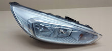 Laden Sie das Bild in den Galerie-Viewer, Frontscheinwerfer Ford Focus F1EB13W029AEB- Rechts Scheinwerfer Headlight SCH7557644863jd