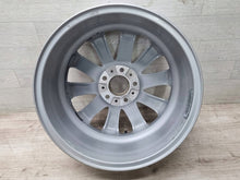 Laden Sie das Bild in den Galerie-Viewer, 1x Alufelge 18 Zoll 8.0" 5x120 30ET Glanz Silber BMW 5 F10 F07 Rim Wheel FEL6014557482wv
