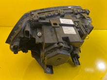 Load image into Gallery viewer, Frontscheinwerfer BMW X3 E83 3418379 Xenon Links Scheinwerfer Headlight SCH5929850118oe