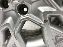 Load image into Gallery viewer, 1x Alufelge 16 Zoll 6.5" 5x114.3 50ET Glanz Silber 52910J7AA0 Kia Ceed Rim Wheel FEL7606250375at