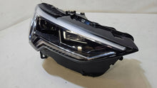Laden Sie das Bild in den Galerie-Viewer, Frontscheinwerfer Audi Q3 83A941034 Full LED Rechts Scheinwerfer Headlight