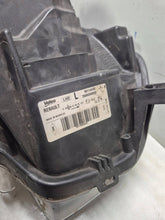 Laden Sie das Bild in den Galerie-Viewer, Frontscheinwerfer Dacia Sandero 260605665R Links Scheinwerfer Headlight SCH9252617901ud