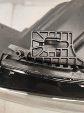Laden Sie das Bild in den Galerie-Viewer, Frontscheinwerfer Audi A5 8W6941035C Links Scheinwerfer Headlight