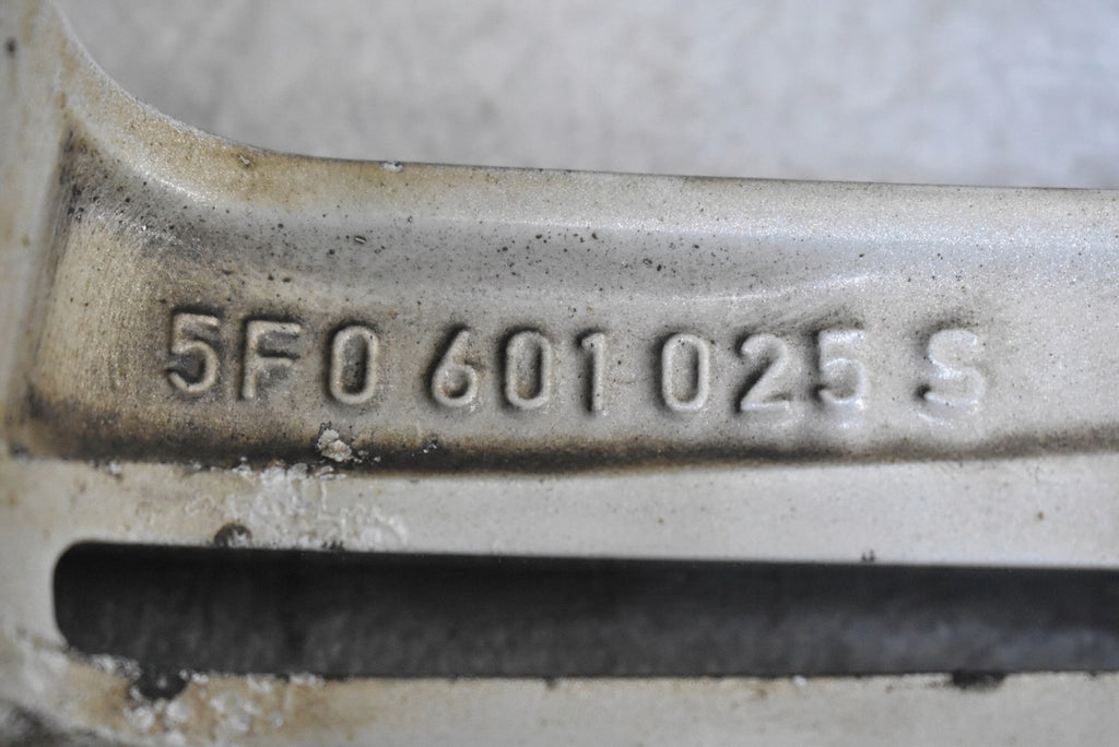 1x Alufelge 17 Zoll 7.0" 5x112 49ET Glanz Grau 5F0601025 Seat Leon Rim Wheel