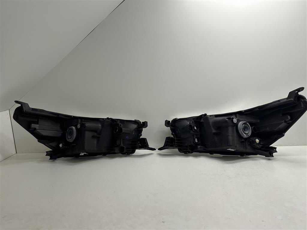 Frontscheinwerfer Toyota Hilux Model Ein Stück (Rechts oder Links) Headlight