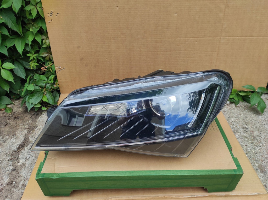 Frontscheinwerfer Skoda Superb III 3V1941015B Xenon Links Scheinwerfer Headlight SCH1018627453bs