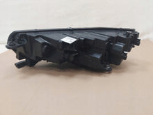 Laden Sie das Bild in den Galerie-Viewer, Frontscheinwerfer Skoda 5E3941016 Rechts Scheinwerfer Headlight