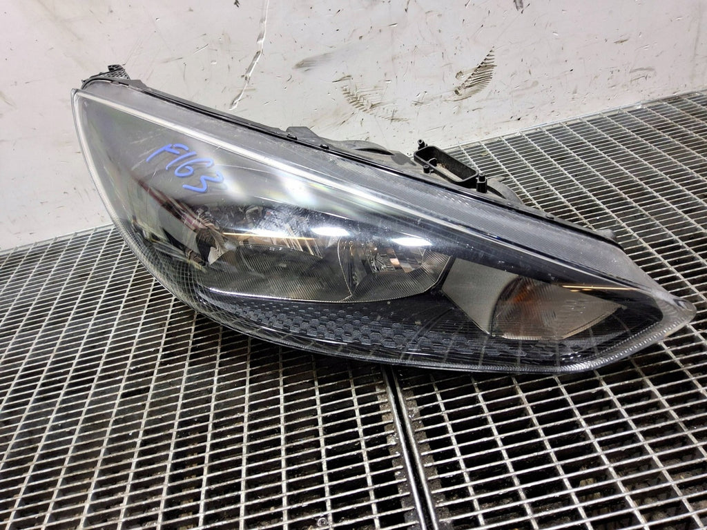 Frontscheinwerfer Ford Focus SKE60780 Rechts Scheinwerfer Headlight SCH5487245349ww