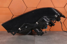 Load image into Gallery viewer, Frontscheinwerfer BMW Z3 E36 2493725 Ein Stück (Rechts oder Links) Headlight SCH6176554281ag