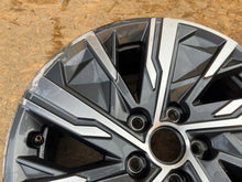 Laden Sie das Bild in den Galerie-Viewer, 1x Alufelge 17 Zoll 7.0&quot; 5x114.3 43,5ET Glanz 52910-N7160 Hyundai Tucson