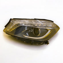 Laden Sie das Bild in den Galerie-Viewer, Frontscheinwerfer Mercedes-Benz W176 A1768200561 Xenon Links Headlight