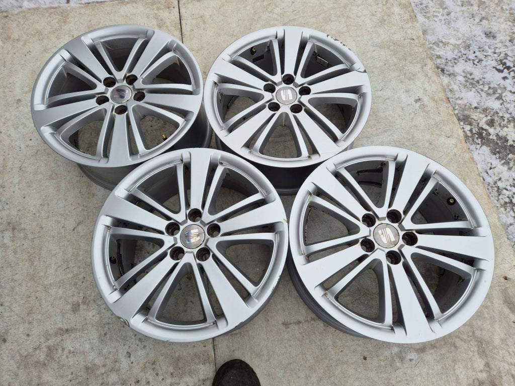 4x Alufelge 16 Zoll 7.0" 5x100 43ET Glanz Silber 6J0601025D Seat I Ibiza Toledo FEL4892162522em