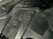 Laden Sie das Bild in den Galerie-Viewer, Frontscheinwerfer Audi Q2 81A941004A Ein Satz Scheinwerfer Headlight SCH3236771486td