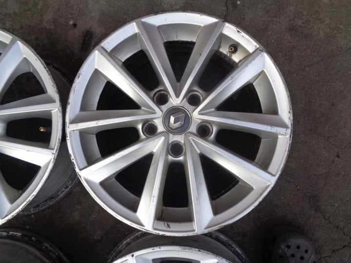 4x Alufelge 16 Zoll 6.5" 5x114.3 403001175R 403002347R Renault Megane I FEL7438242620um