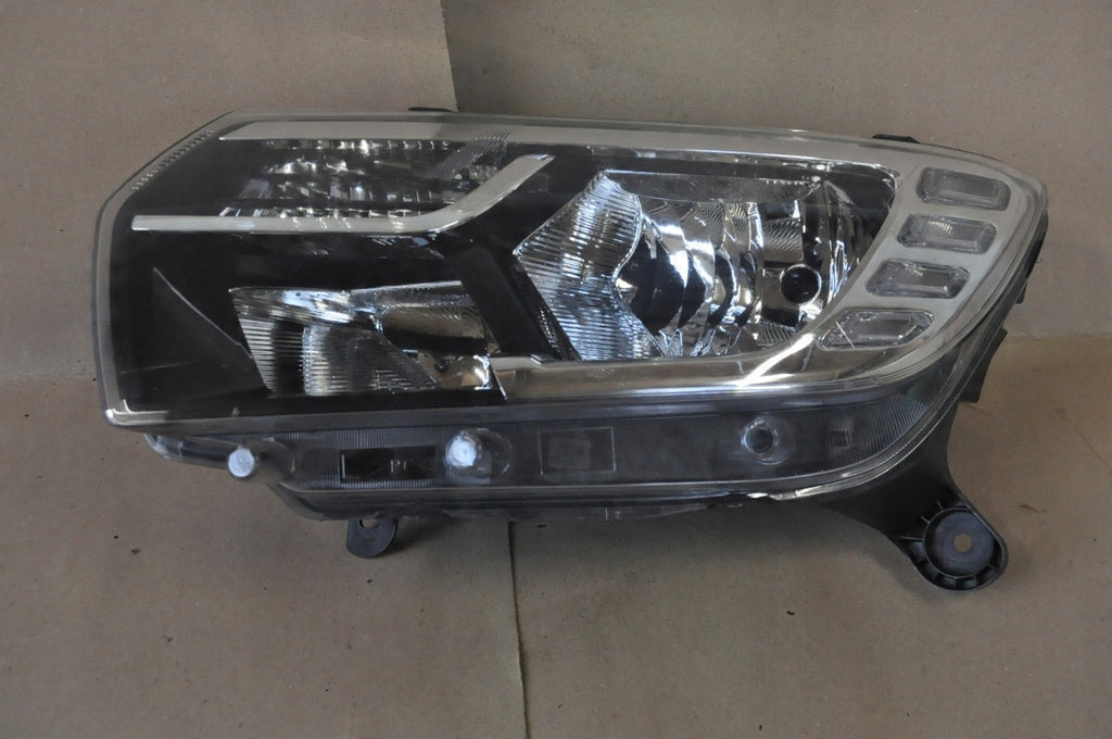 Frontscheinwerfer Dacia Logan Sandero II 260605665R Links Scheinwerfer Headlight