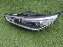 Laden Sie das Bild in den Galerie-Viewer, Frontscheinwerfer Hyundai I30 III 92101-G4020 Links Scheinwerfer Headlight SCH8453451198ze