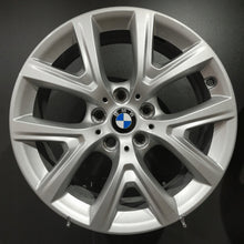 Laden Sie das Bild in den Galerie-Viewer, 4x Alufelge 17 Zoll 6.5" 5x112 39ET Glanz Silber 6856076-BM BMW F39 X1 F48 FEL5375346449cz