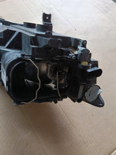 Laden Sie das Bild in den Galerie-Viewer, Frontscheinwerfer Seat Leon 5F1941005B Links Scheinwerfer Headlight SCH7919579082zt