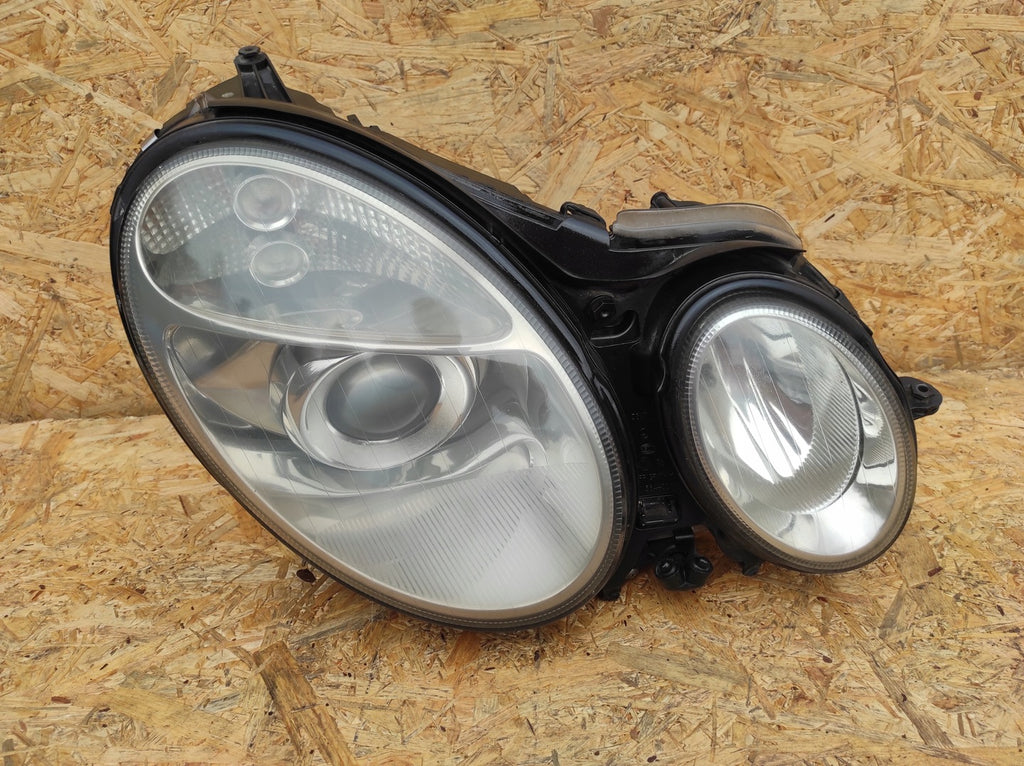 Frontscheinwerfer Mercedes-Benz W211 Xenon Rechts Scheinwerfer Headlight