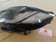 Load image into Gallery viewer, Frontscheinwerfer Jaguar F-Pace X761 MK83-13W030-EC 202383-13W030-EC LED Links SCH1706326946gs