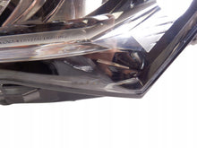Laden Sie das Bild in den Galerie-Viewer, Frontscheinwerfer Skoda Superb 3P1941015 LED Links Scheinwerfer Headlight SCH5438046862td
