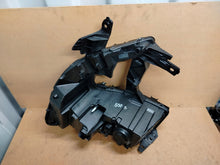 Load image into Gallery viewer, Frontscheinwerfer Renault Master 260106174R Rechts Scheinwerfer Headlight SCH9414635785ge