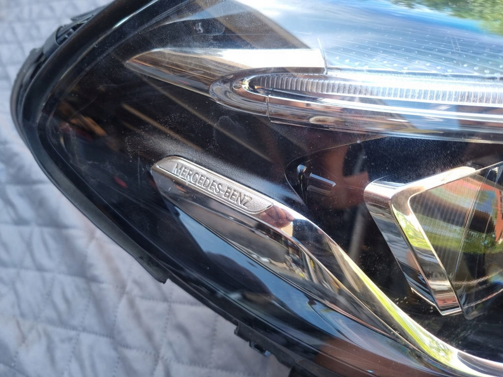 Frontscheinwerfer Mercedes-Benz W246 A2469066201 LED Rechts Headlight SCH9751878304hf