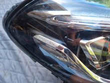 Laden Sie das Bild in den Galerie-Viewer, Frontscheinwerfer Mercedes-Benz W246 A2469066201 LED Rechts Headlight SCH9751878304hf