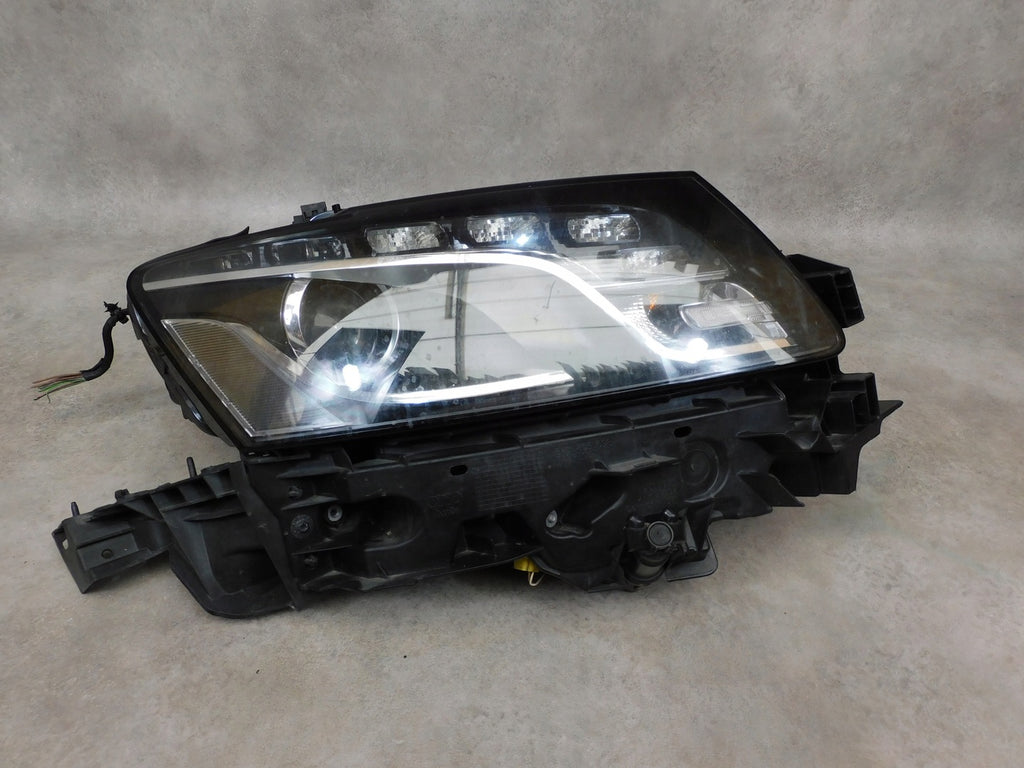 Frontscheinwerfer Audi Q5 8R0941004AF 8R0941030AJ LED Rechts Headlight