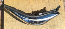 Load image into Gallery viewer, Frontscheinwerfer Toyota 81110-F4280 Rechts Scheinwerfer Headlight