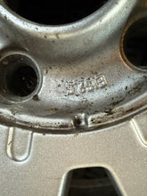 Load image into Gallery viewer, 1x Alufelge 15 Zoll 6.0" 4x108 52 5ET Glanz Silber 2S6J1007AB Ford Et Rim Wheel FEL2592063242oo