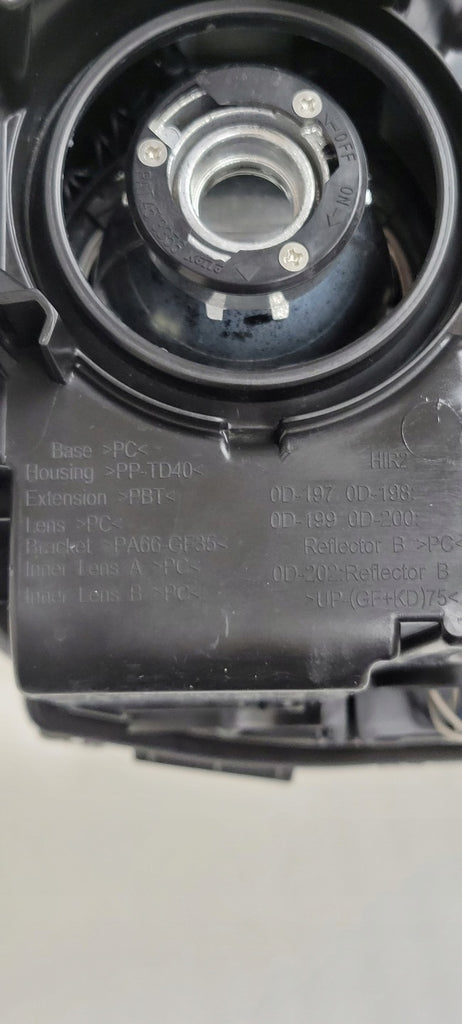 Frontscheinwerfer Toyota Yaris Links Scheinwerfer Headlight SCH7417276250lu