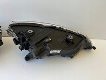 Laden Sie das Bild in den Galerie-Viewer, Frontscheinwerfer Seat Leon 5F1941007G 5F1941008G Ein Satz Headlight SCH1123362630nl