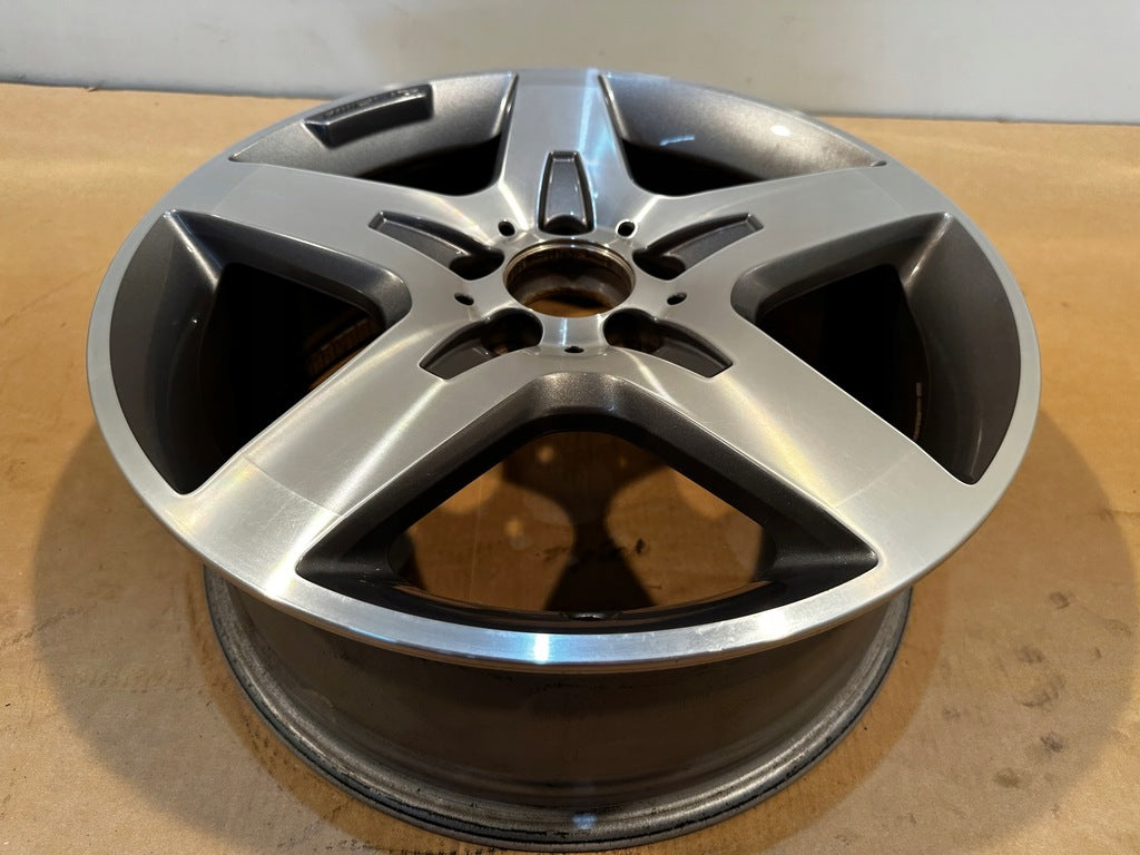 1x Alufelge 18 Zoll 7.0" 5x112 46ET A1564010500 Mercedes-Benz Gla Amg Rim Wheel FEL4566003685pr