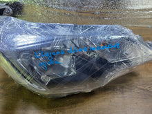 Laden Sie das Bild in den Galerie-Viewer, Frontscheinwerfer Mitsubishi Space Star Rechts Scheinwerfer Headlight