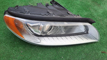 Laden Sie das Bild in den Galerie-Viewer, Frontscheinwerfer Volvo Xc70 31383541 Xenon Rechts Scheinwerfer Headlight SCH1028662904if